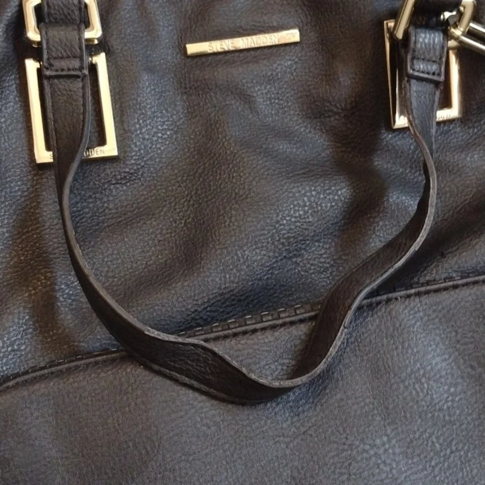 Cute/ Large Steve Madden Bag